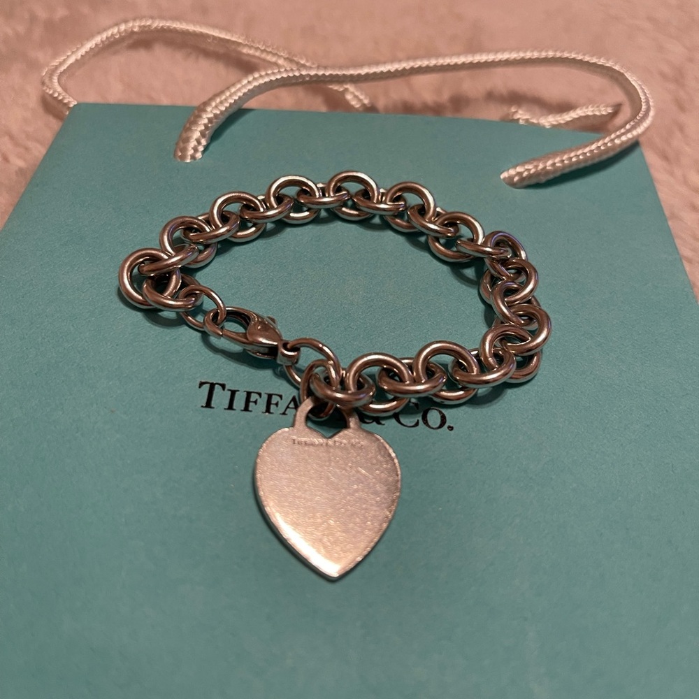 Tiffany & Com heart bracelet